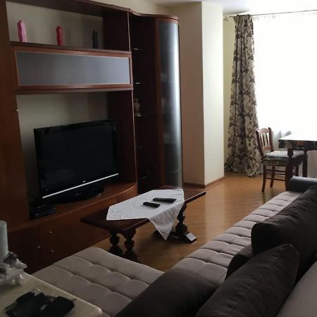 Apartament Valeria Apartment Арад Екстериор снимка