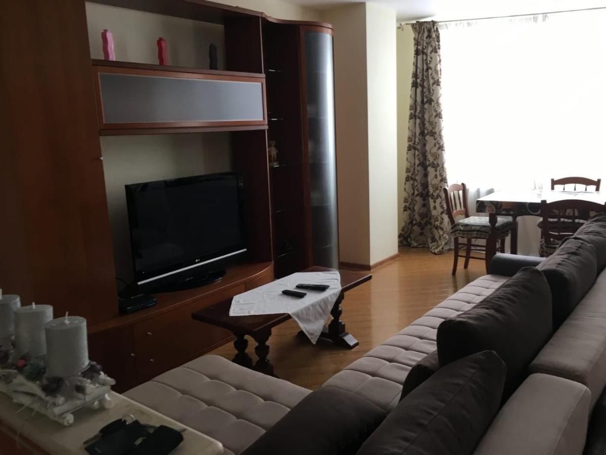 Apartament Valeria Apartment Арад Екстериор снимка